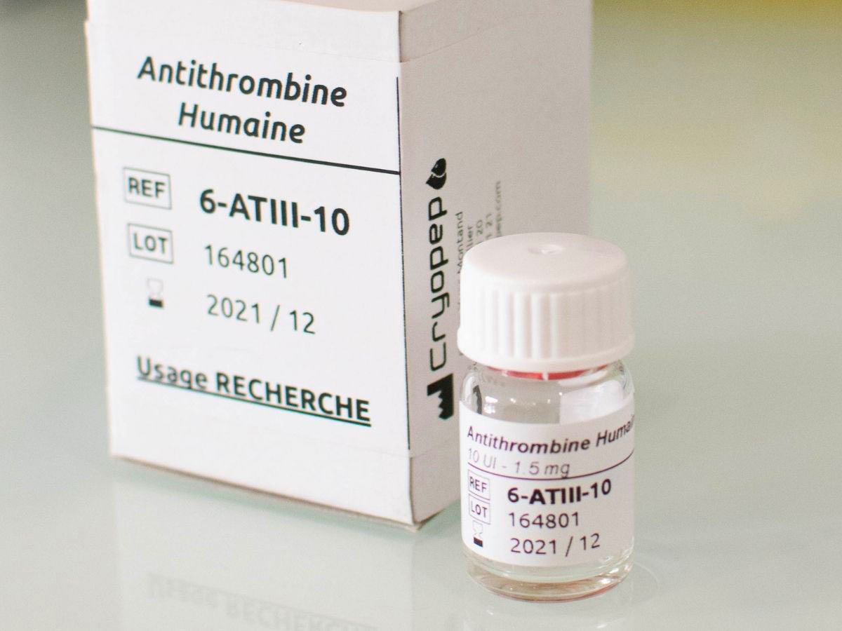 Antithrombine humaine lyophilisée